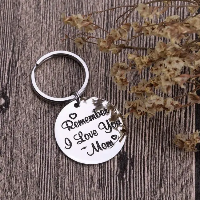 mom-1